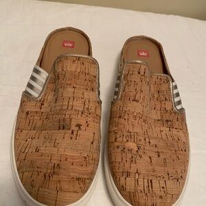 Elaine Turner Tan and Silver Loafers Slip-Ons - 10